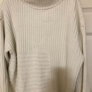 Cream, turtle neck sweater